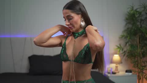 Miryam online show from December 3, 12:38 pm