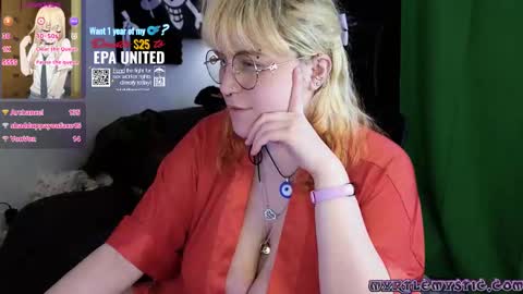 Myrtle Faust online show from February 23, 3:04 am