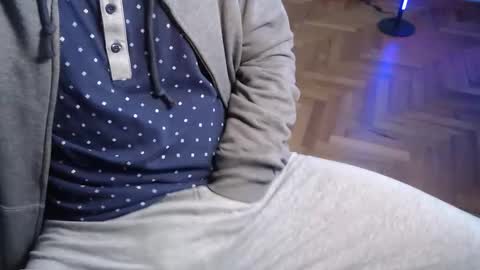 Snapshot of mysecr3tsins chatting on January 7, 11:34 am Ben online show from January 7, 11:34 am