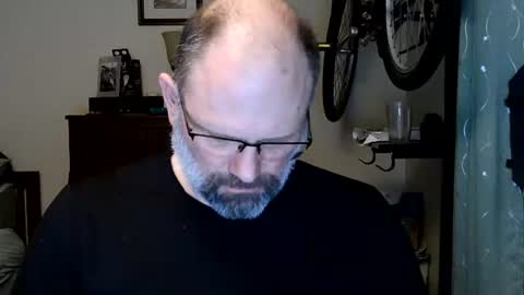 Just hanging out - No pressure online show from March 19, 5:44 am