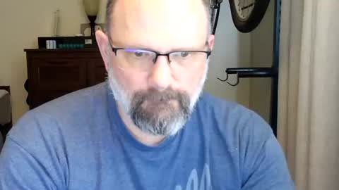 Just hanging out - No pressure online show from April 11, 8:13 pm