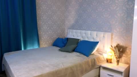 Snapshot of myshkek chatting on December 6, 3:08 am Mickey online show from December 6, 3:08 am