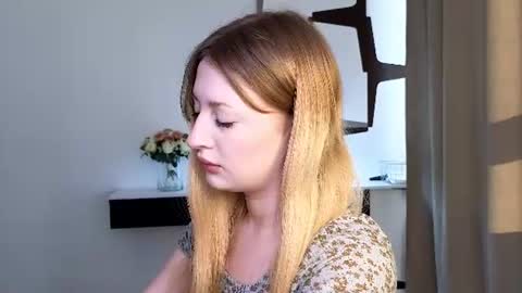 mysmila online show from July 11, 1:47 pm
