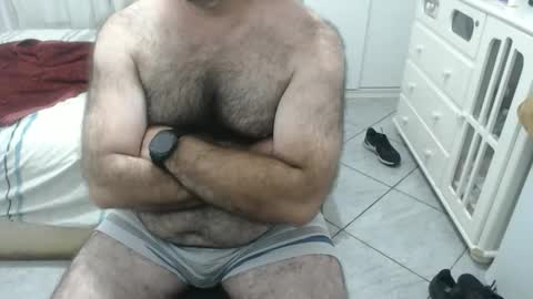 Snapshot of mysterbearmg chatting on May 15, 12:50 am mysterbearmg online show from May 15, 12:50 am