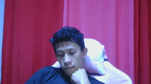 Snapshot of mysterious_man15 chatting on March 1, 7:04 pm mysterious_man15 online show from March 1, 7:04 pm