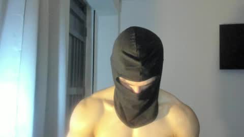 Snapshot of mysterious_muscles chatting on April 30, 11:09 pm mysterious_muscles online show from April 30, 11:09 pm