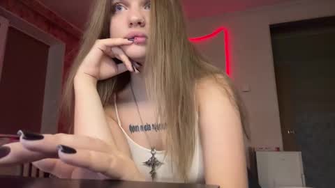 mysterious_wink online show from November 28, 5:15 pm