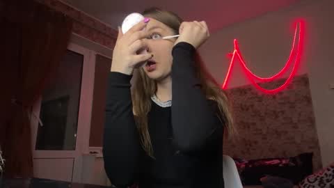 mysterious_wink online show from December 5, 5:31 pm