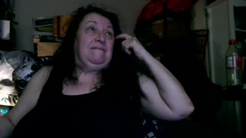 mysteriouswoman18 online show from August 2, 2:54 am