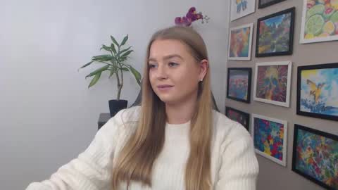 Erica online show from December 18, 12:07 pm