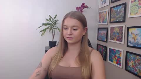 Erica online show from December 27, 1:28 pm