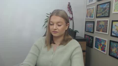 Erica online show from November 9, 8:12 am