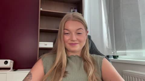 Snapshot of mysteryericax chatting on July 12, 10:06 am Erica online show from July 12, 10:06 am
