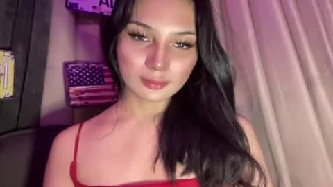 UR GIRL NEXTDOOR online show from April 15, 8:54 am