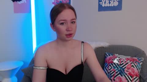 Snapshot of mystic_barbie chatting on November 15, 11:54 pm Barbie online show from November 15, 11:54 pm