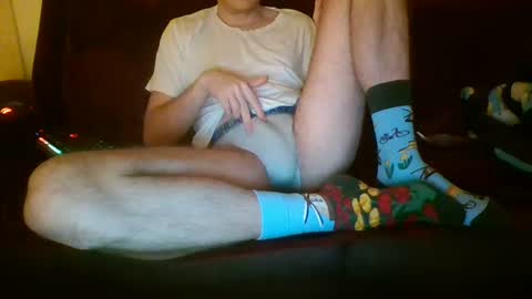 Snapshot of mysticalstoner chatting on December 28, 3:04 am HorniestBoy online show from December 28, 3:04 am