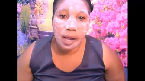 Snapshot of mysticebony18 chatting on January 27, 11:43 am mysticebony18 online show from January 27, 11:43 am