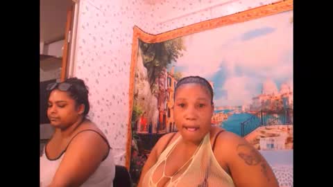 Snapshot of mysticebony4u69 chatting on May 10, 7:08 pm mysticebony4u69 online show from May 10, 7:08 pm