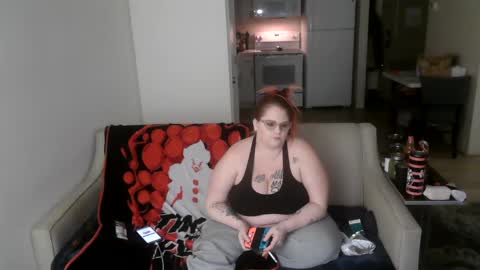 Snapshot of mysticlynn420 chatting on January 26, 8:14 am MysticLynn online show from January 26, 8:14 am