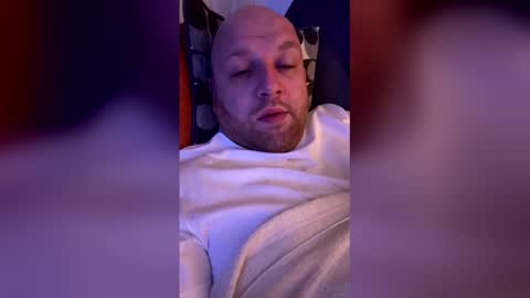 Snapshot of mysticmike1993 chatting on February 21, 1:50 am mysticmike1993 online show from February 21, 1:50 am