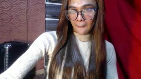 Snapshot of mysticofcum22 chatting on March 25, 9:48 am Krestine online show from March 25, 9:48 am