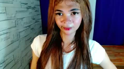 Snapshot of mysticofcum22 chatting on May 14, 5:36 am Krestine online show from May 14, 5:36 am