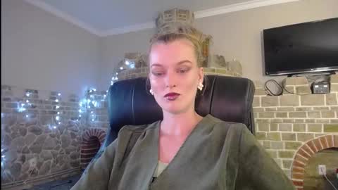 mysticvenus_ online show from September 16, 3:02 pm