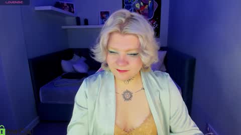 mystiica online show from December 21, 7:15 am