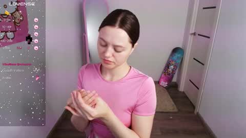 Eva  online show from October 7, 4:31 am