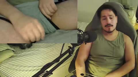 Snapshot of n0ttheface chatting on November 19, 11:49 pm N0ttheFace online show from November 19, 11:49 pm