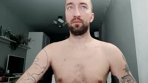 Snapshot of n22day22 chatting on September 9, 10:42 pm Mr Bigmagnum online show from September 9, 10:42 pm