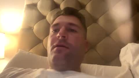 Snapshot of n500934 chatting on October 19, 5:19 am n500934 online show from October 19, 5:19 am