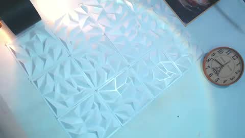 yannah online show from April 24, 4:42 pm