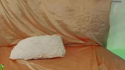 naamah_b online show from March 14, 2:22 pm