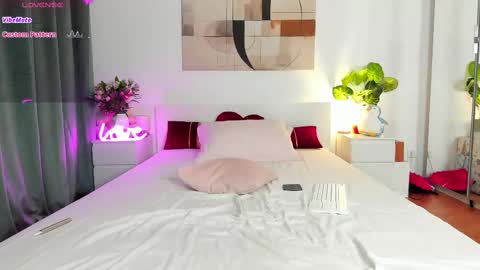 Nadia online show from February 16, 6:43 pm