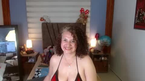 nadia_84 online show from September 23, 7:28 pm