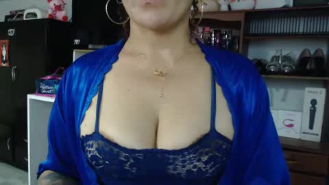 Nadia  online show from February 9, 6:22 am