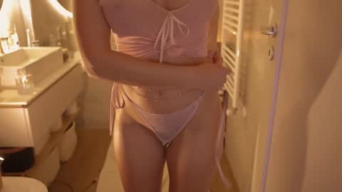 Nadia online show from November 14, 9:13 pm