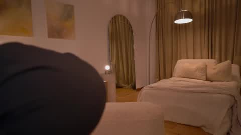 Nadia online show from January 11, 8:25 pm