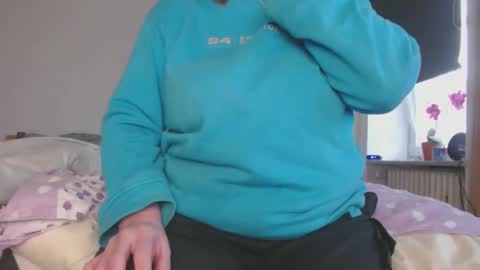 Nadine online show from December 25, 3:17 pm