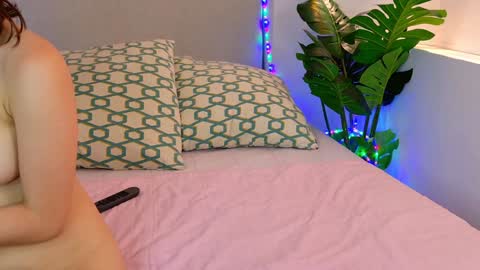 Nadine online show from December 7, 2:53 am