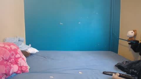 nadinnnea online show from March 10, 1:21 pm