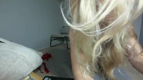 Snapshot of nadyasoft chatting on November 22, 11:31 am Nadyasoft online show from November 22, 11:31 am