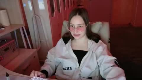 naebina online show from October 14, 8:26 am