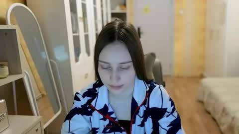 naebina online show from December 2, 7:25 am