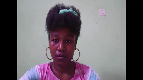 nah296652 online show from April 3, 8:56 am