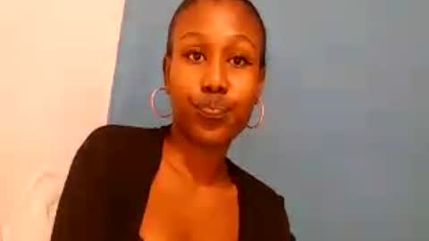 nah296652 online show from July 17, 6:35 pm