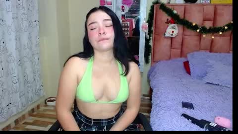 Snapshot of nahia__2 chatting on December 18, 3:55 pm nahia cute only online show from December 18, 3:55 pm
