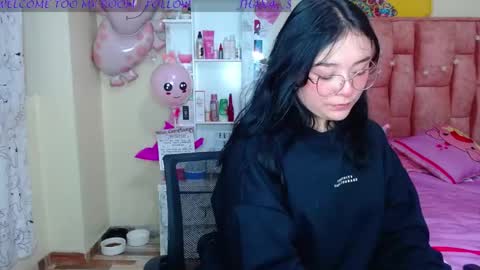 Snapshot of nahia__2 chatting on February 19, 2:44 pm nahia cute only online show from February 19, 2:44 pm