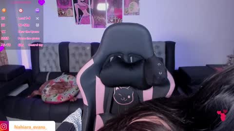 NAHIARA EVANS online show from December 21, 8:50 am